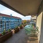 アパート Crespi Terrace, Private Parking, A Few Steps From The Metro ミラノ