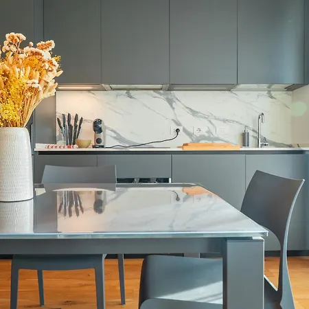 Crespi Terrace, Private Parking, A Few Steps From The Metro * Milan