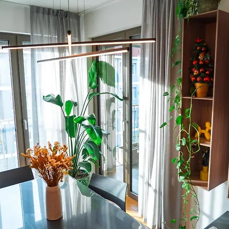 Crespi Terrace, Private Parking, A Few Steps From The Metro Apartment