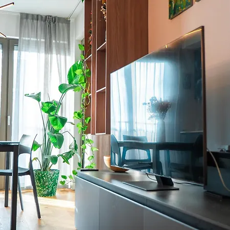 Crespi Terrace, Private Parking, A Few Steps From The Metro * Milan