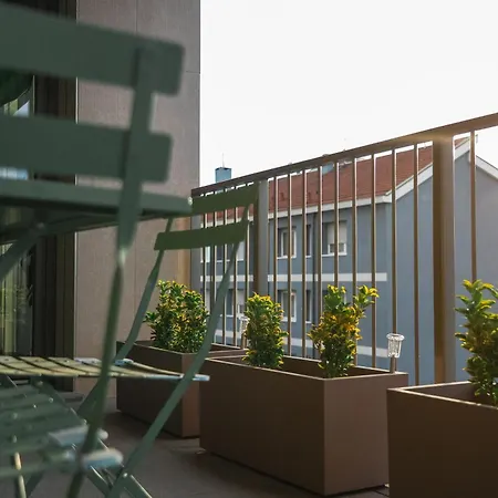 Apartment Crespi Terrace, Private Parking, A Few Steps From The Metro
