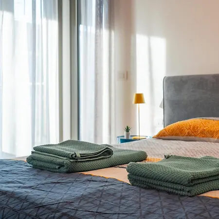 Crespi Terrace, Private Parking, A Few Steps From The Metro Apartment *