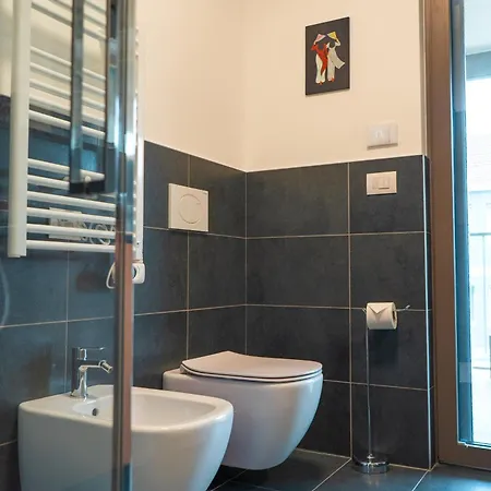 Crespi Terrace, Private Parking, A Few Steps From The Metro Apartment
