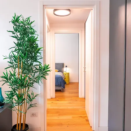Crespi Terrace, Private Parking, A Few Steps From The Metro Milan