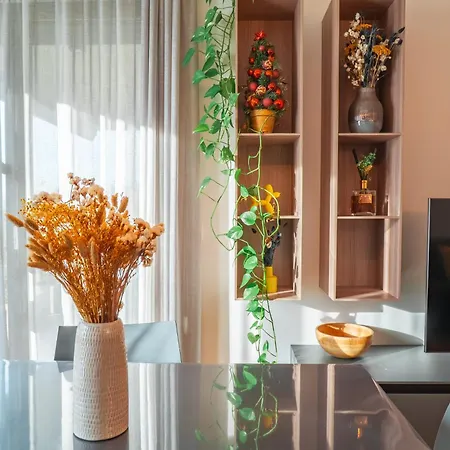Crespi Terrace, Private Parking, A Few Steps From The Metro Apartment Milan